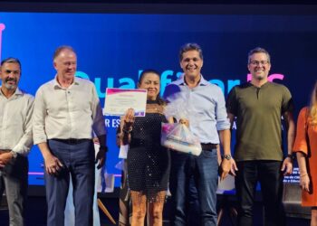 Governo realiza formatura de alunos do Qualificar ES na Região Metropolitana
