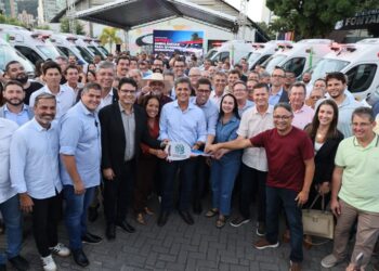 Governo do Estado entrega 21 novas ambulâncias a municípios capixabas